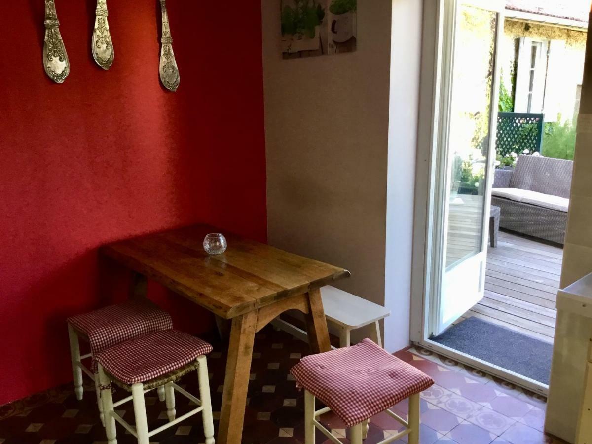 Gite Chez Madeleine Apartment Louhans Exterior photo